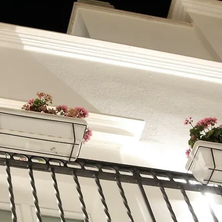 Sant'eufemia Self Check In بيت ضيافة 4*