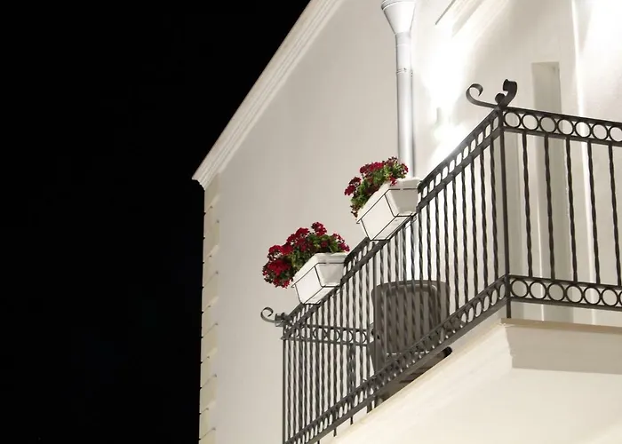 بيت ضيافة Sant'eufemia Self Check In